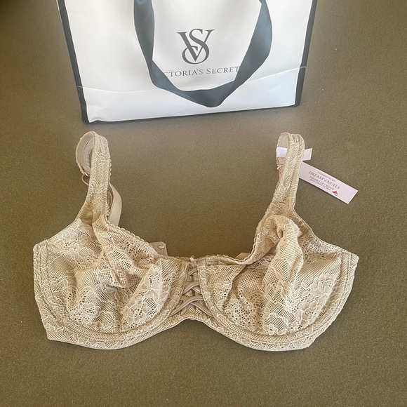 Victoria’s Secret bras - Picture 2 of 7
